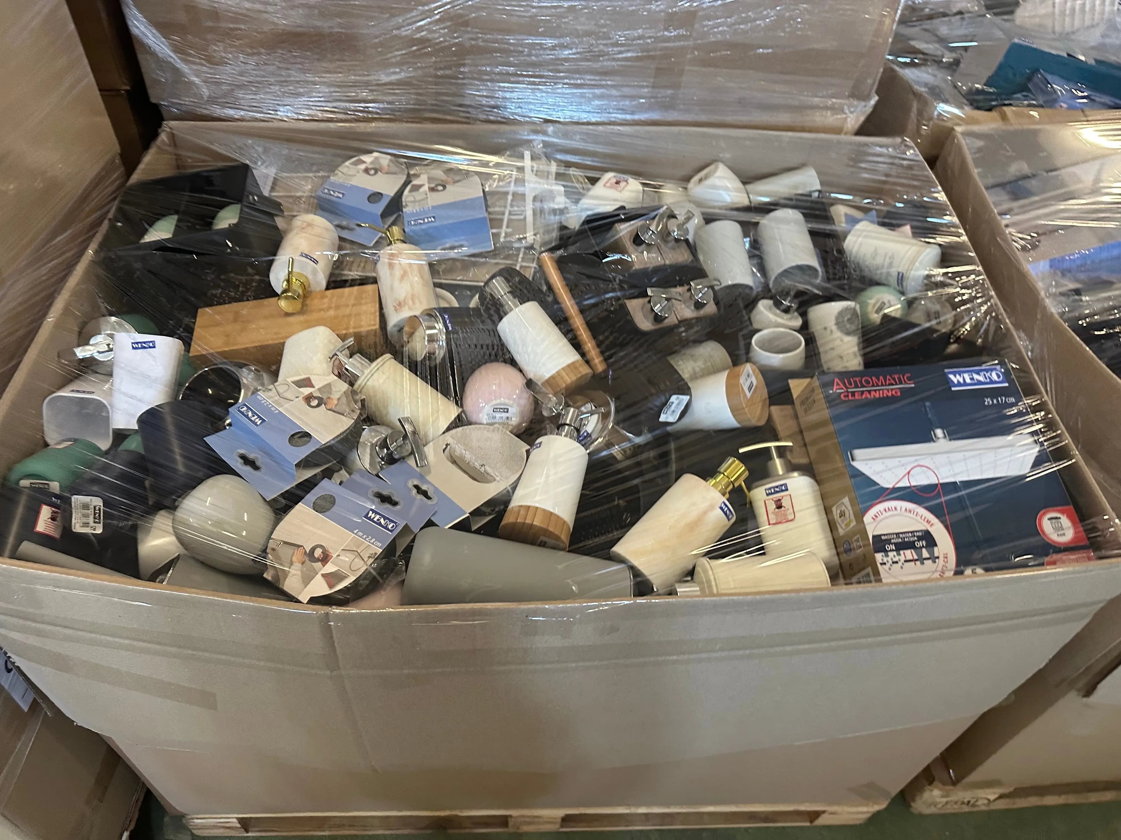 Gemischte Paletten mit Bad & Küchenaccessoires - Marketplace