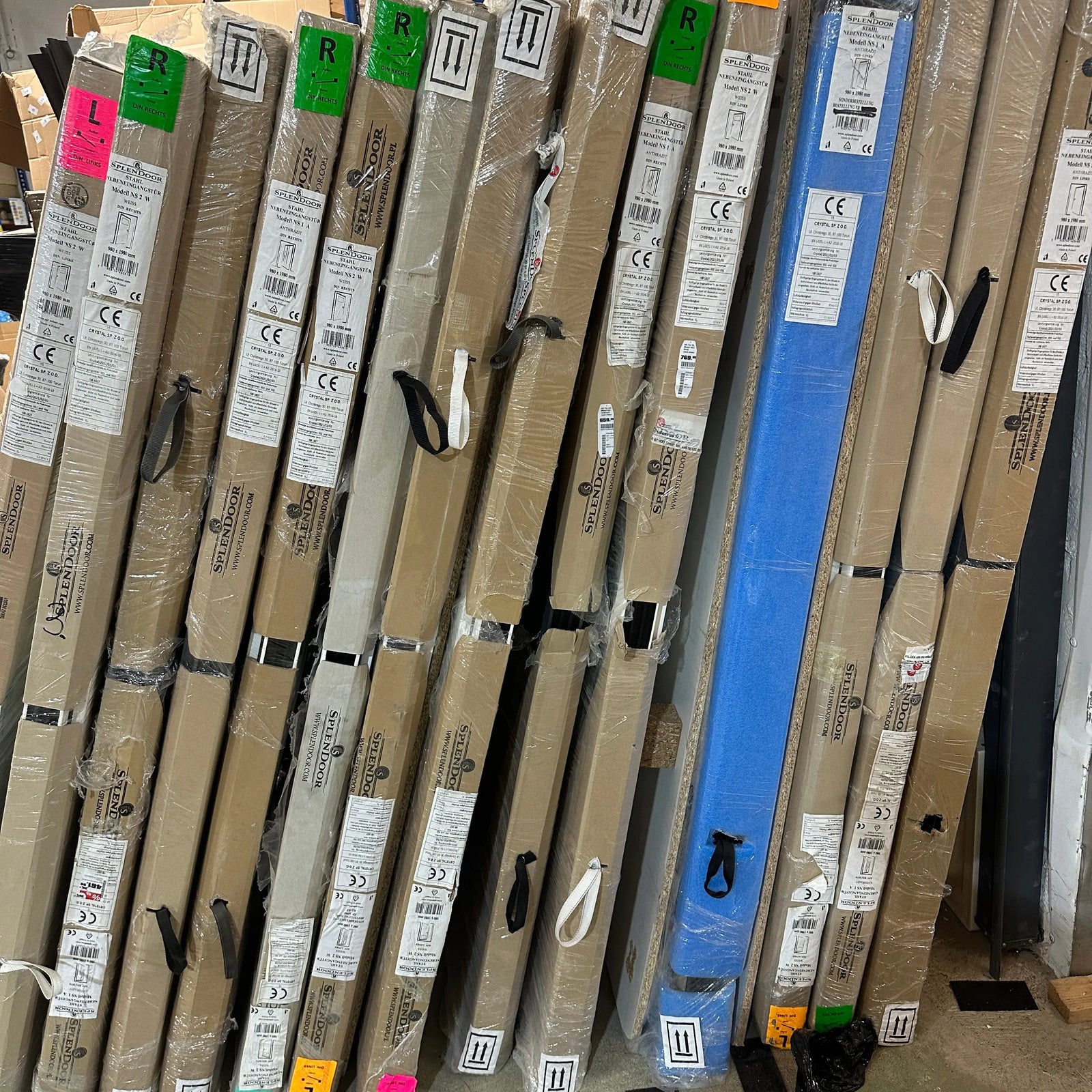 Bulk Sale of Steel Doors - Overstock at Extremely Cheap Prices for Construction Companies - Marketplace