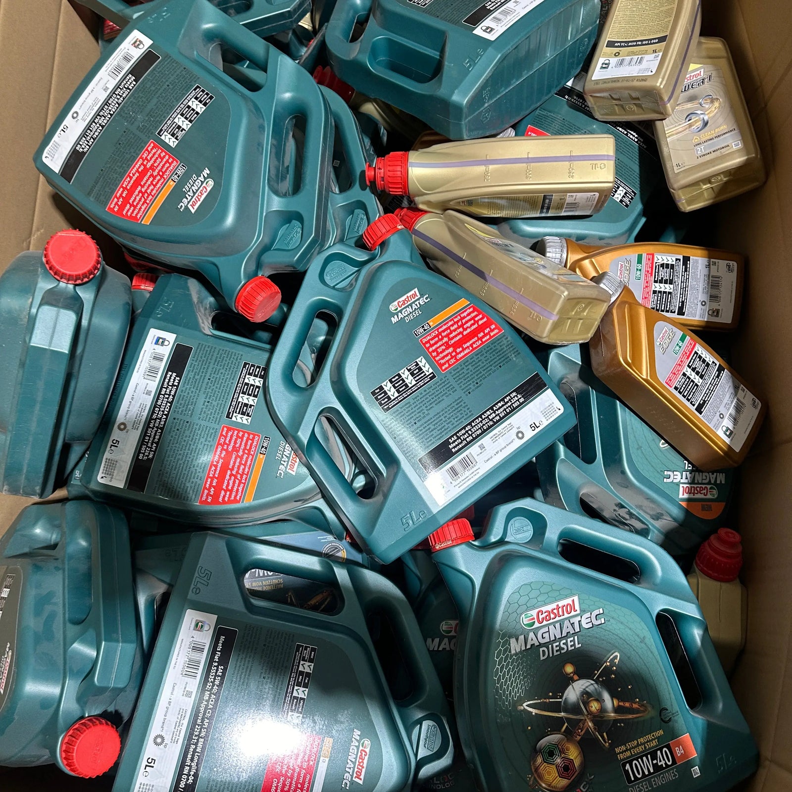 Castrol Motor Oil Overstock - Marketplace