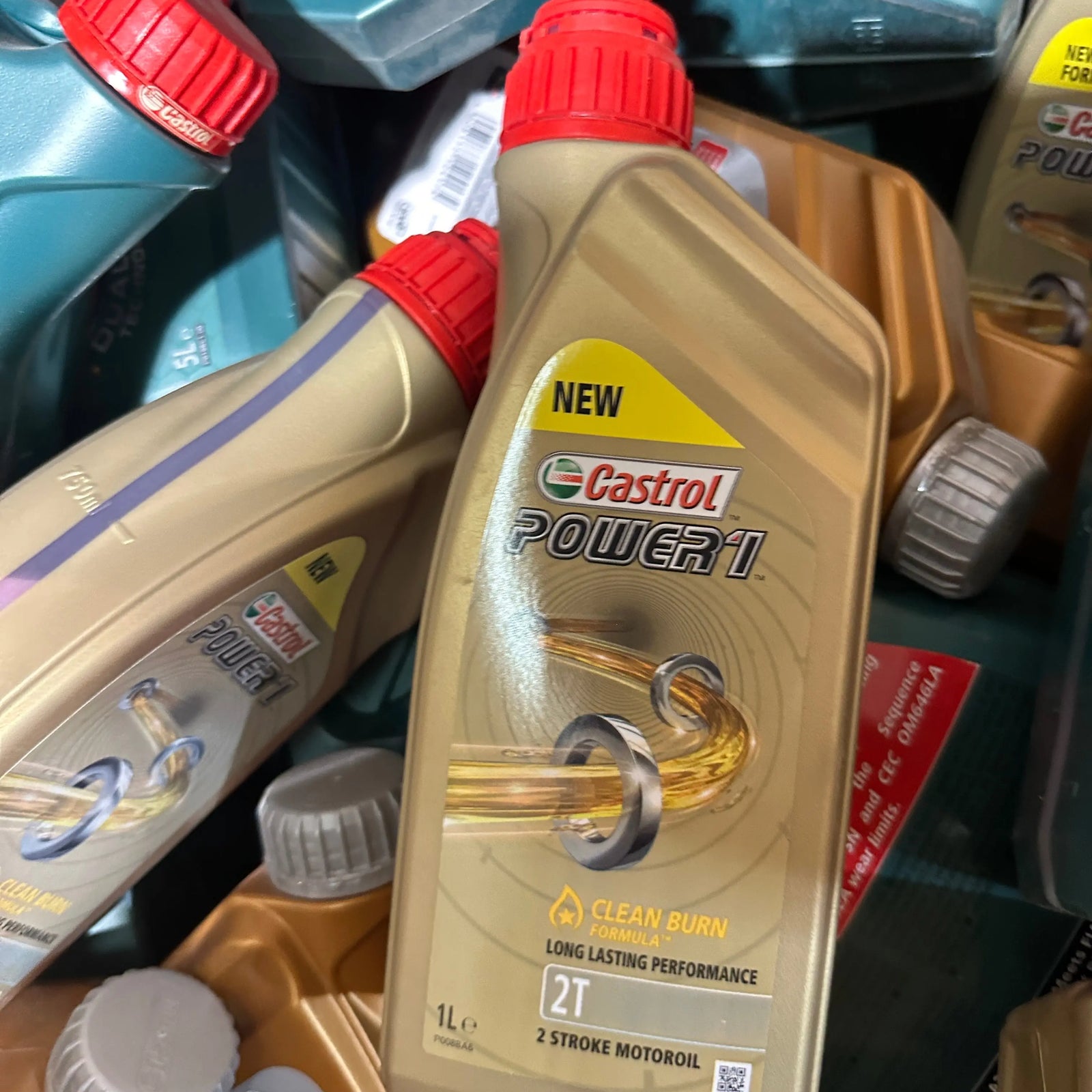 Castrol Motor Oil Overstock - Marketplace