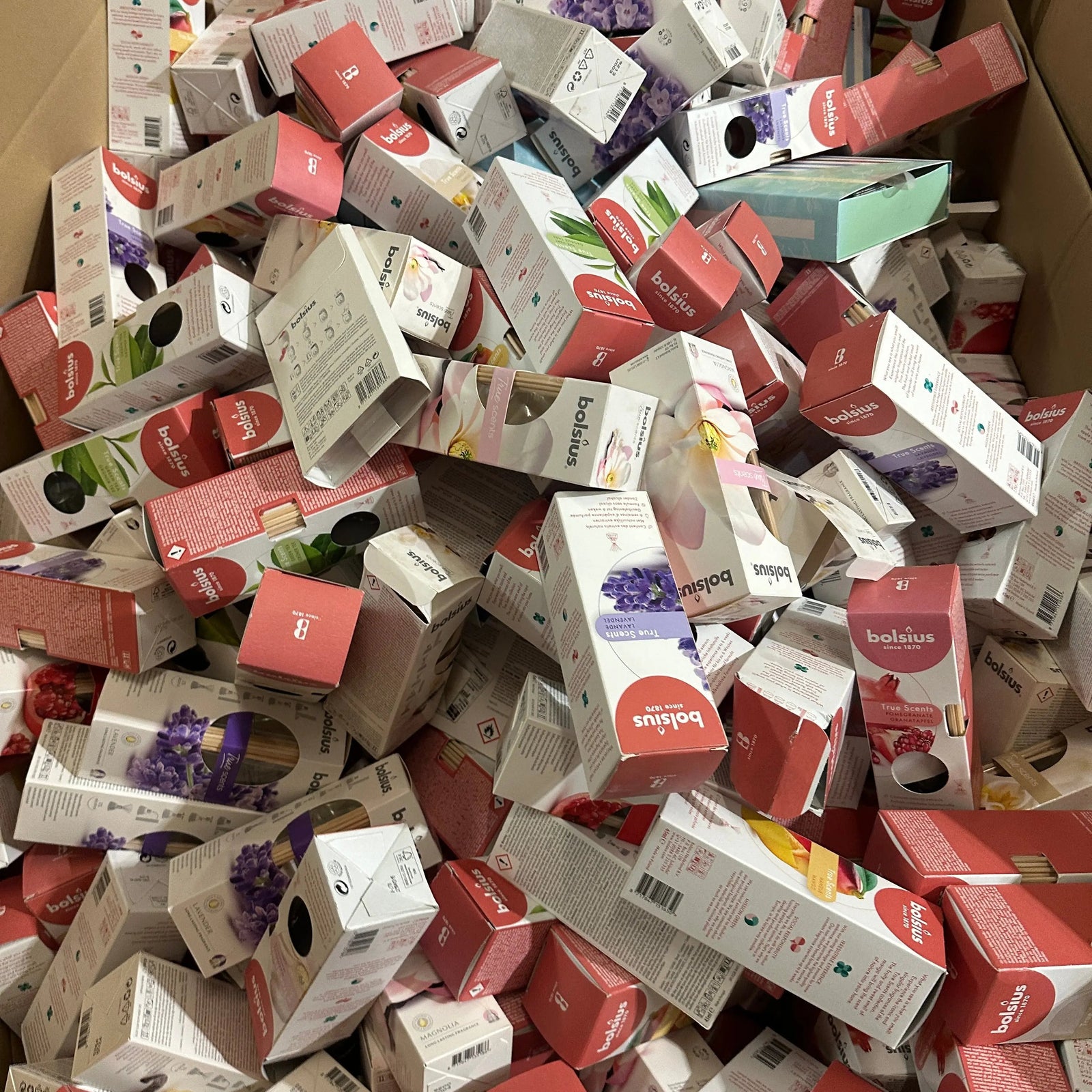 Dufkerzen Paletten Aromakerzen Kerzen mit Duft Restposten Marketplace