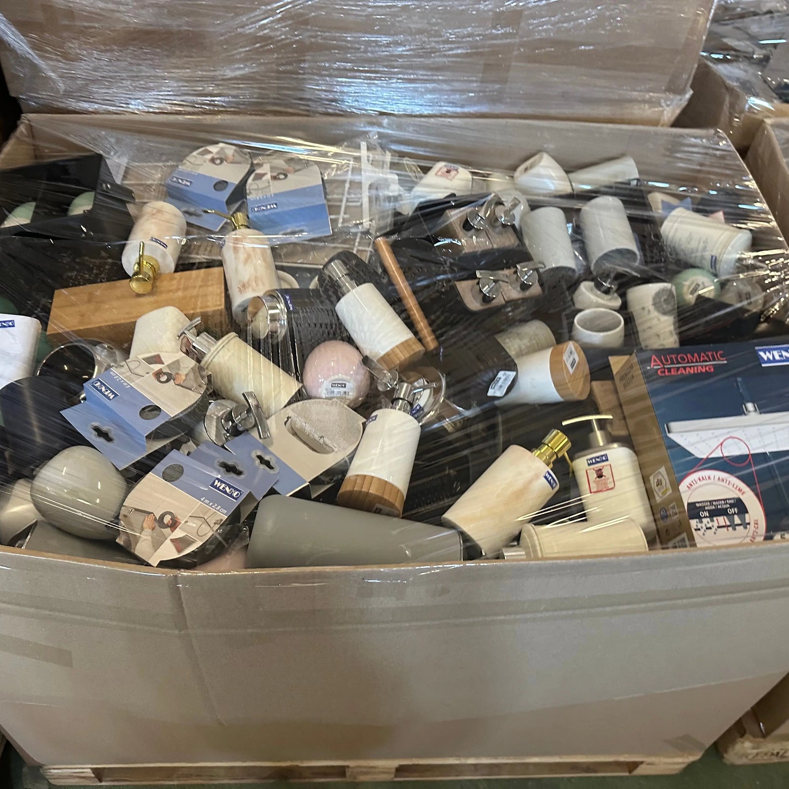 Gemischte Paletten mit Bad & Küchenaccessoires - Marketplace