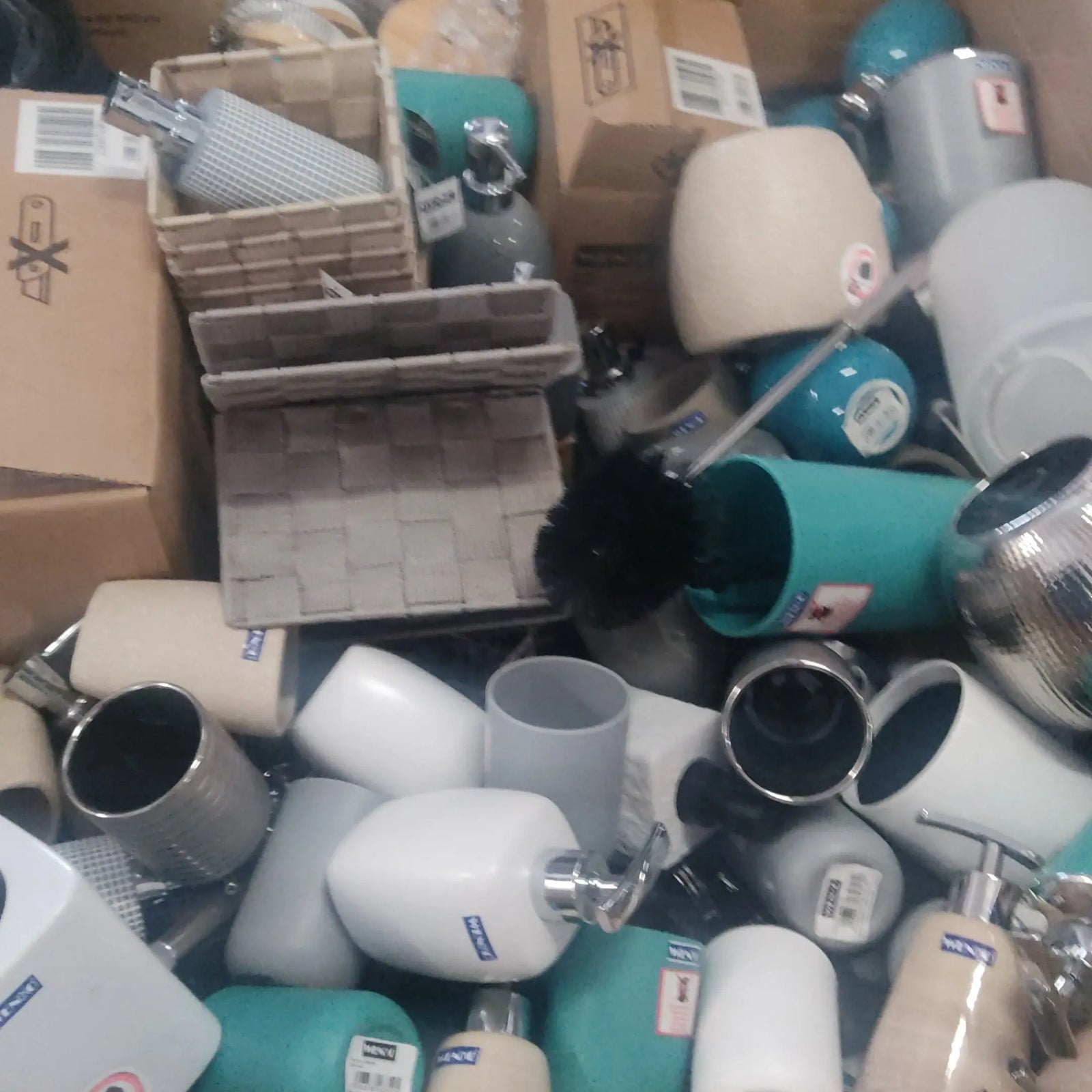 Mix Pallets Household Kitchen Bathroom Accessories Pallet Goods - Marketplace