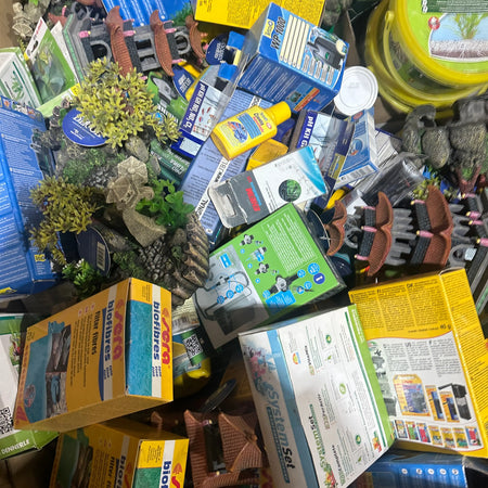 Pallets full of high-quality fish accessories for aquariums - Marketplace